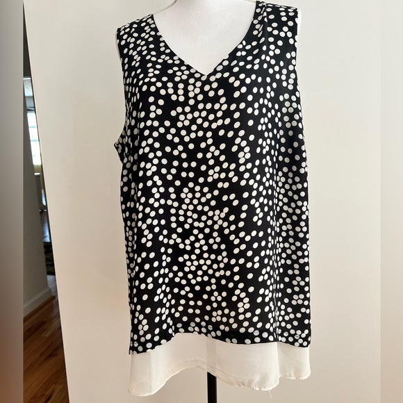 Rose & Olive | Tops | Rosen Olive Sleeveless X White Liner Black And ...